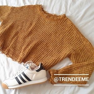 Sweater Crop Top